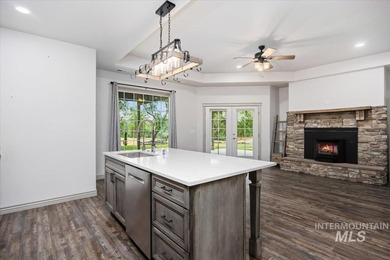This stunning home in the gated community Kanaka Rapids blends - photo 17