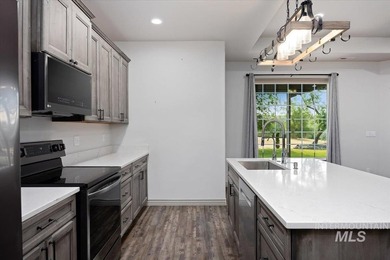 This stunning home in the gated community Kanaka Rapids blends - photo 18