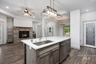 This stunning home in the gated community Kanaka Rapids blends - photo 19