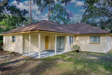 Beautifully Updated Pine Lakes Corner-Lot Home - Feels Like a - photo 19