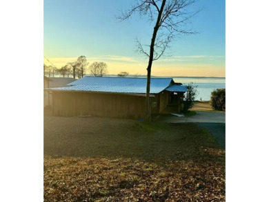 Welcome to this charming, 2BR 1BA pier and beam style home - Lake Home For Sale in Noble, Louisiana