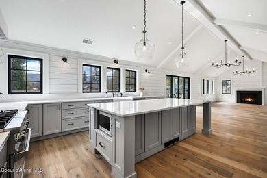 Stunning architect-designed, custom-built home in Priest River - photo 29