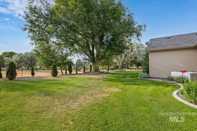 This stunning home in the gated community Kanaka Rapids blends - photo 35