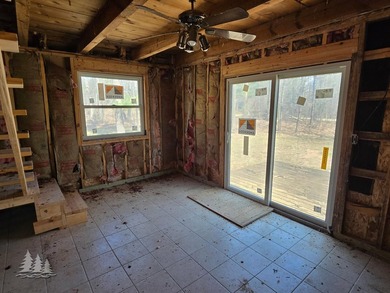 Great potential in a desirable location close to downtown - photo 8