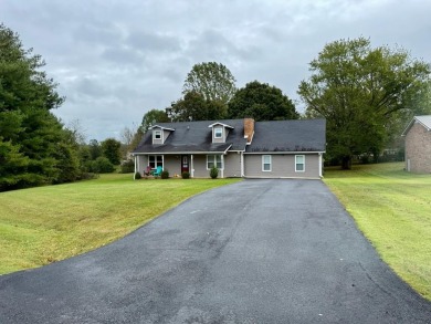 (private lake, pond, creek) Home Sale Pending in Cookeville Tennessee