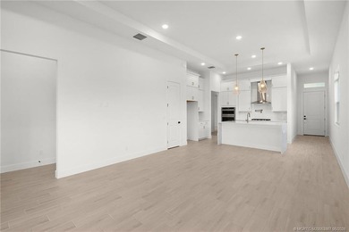 Move-in ready, NEW construction by TRUST HOMES. This 3/2/2/ lake - photo 13