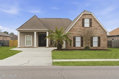Welcome to this beautifully maintained 5-bedroom, 3-bathroom - photo 6