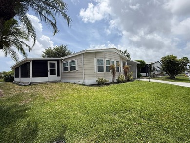 Stunning remodel in Sunny South Estates, 55+ Community, 2BR/2BA - photo 23