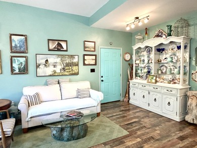 NEW PRICE!!!!!! Discover the perfect blend of elegance and - photo 33