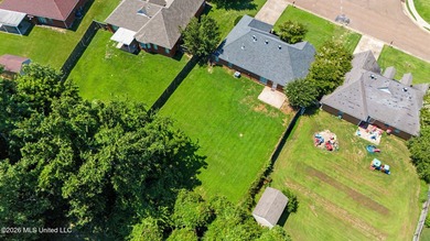 One-level split plan - Wooded backyard/no backdoor neighbors - - photo 36
