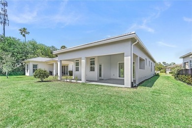 Move-in ready, NEW construction by TRUST HOMES. This 3/2/2/ lake - photo 39