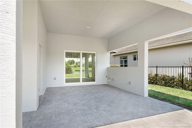 Move-in ready, NEW construction by TRUST HOMES. This 3/2/2/ lake - photo 42