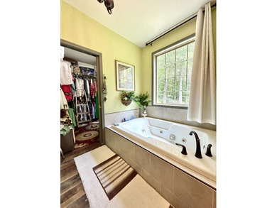 NEW PRICE!!!!!! Discover the perfect blend of elegance and - photo 53