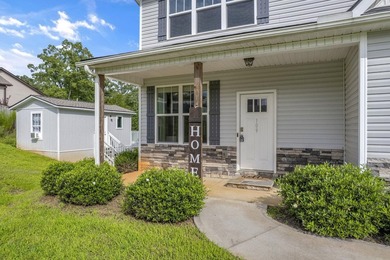 Looking for a move-in ready home on over an acre in the heart of - photo 4