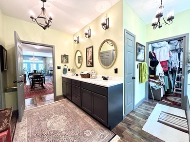 NEW PRICE!!!!!! Discover the perfect blend of elegance and - photo 55