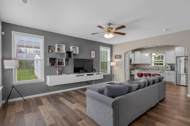 Looking for a move-in ready home on over an acre in the heart of - photo 5