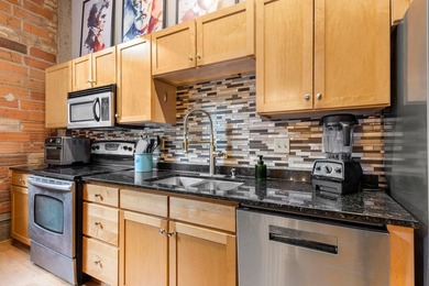 Welcome to Sexton Lofts, a charming piece of history built in - photo 7
