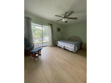 Enjoy active adult living in this desirable 1/1.5 waterfront - photo 4