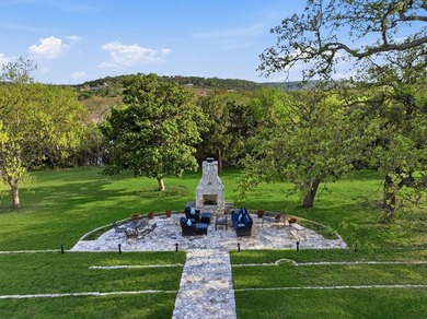 Experience the classic elegance of this hill country ranch style - photo 11