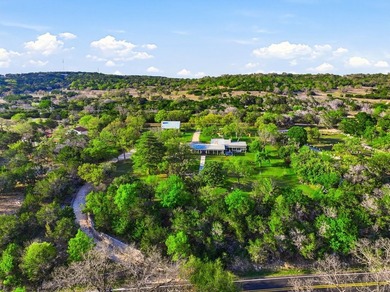 Experience the classic elegance of this hill country ranch style - photo 13