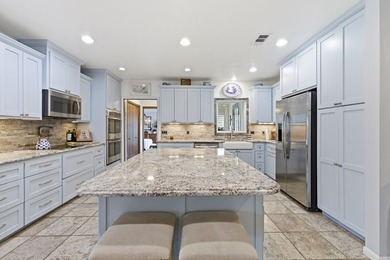Experience the classic elegance of this hill country ranch style - photo 19