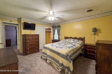 Escape to the peace and privacy of country living at 141 Oakdale - photo 21