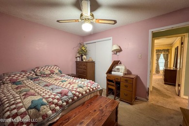 Escape to the peace and privacy of country living at 141 Oakdale - photo 24