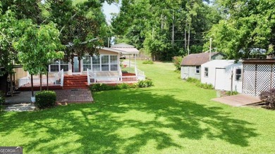 This charming 3-bedroom, 2-bath home on the south end of Lake - photo 5
