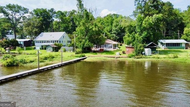 This charming 3-bedroom, 2-bath home on the south end of Lake - photo 7
