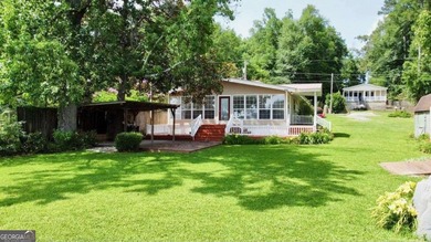 This charming 3-bedroom, 2-bath home on the south end of Lake - photo 8