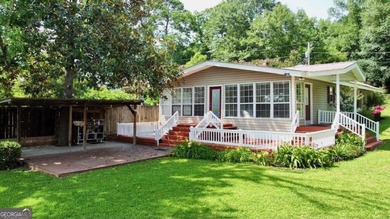 This charming 3-bedroom, 2-bath home on the south end of Lake - photo 9
