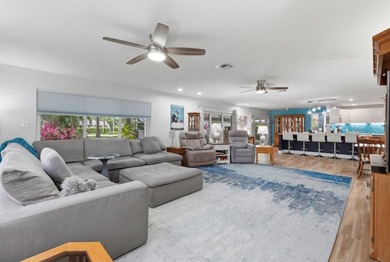 Beautifully upgraded villa in the sought-after CYPRESS ESTATES - photo 4