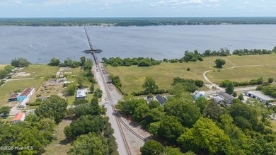 Welcome to the Downtown Riverside Lighthouse, a beautifully - photo 40
