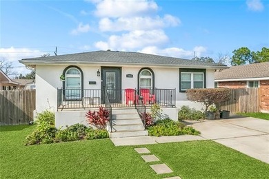 Lake Pontchartrain Home For Sale in Kenner Louisiana