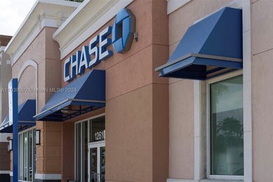This is a spectacular NNN property investment. The lease has - photo 8