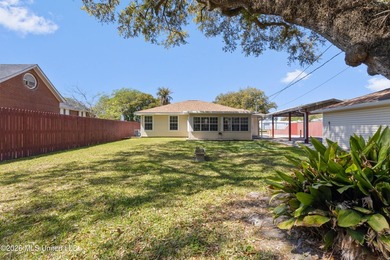 Located just blocks from the courthouse in the heart of downtown - photo 19