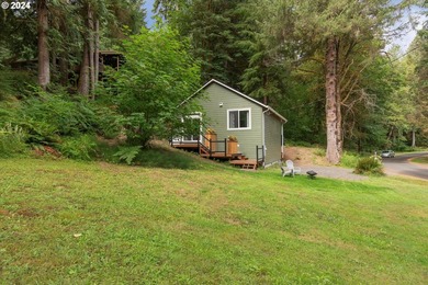 Life is good at the serene Fishhawk Lake! Set along the deer and - photo 30