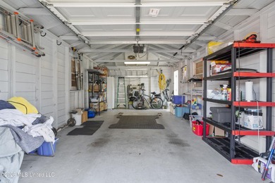 Located just blocks from the courthouse in the heart of downtown - photo 32