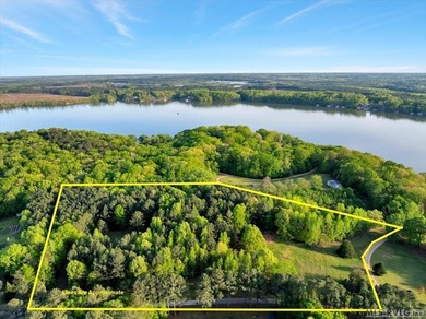 Lake Gaston Acreage For Sale in Bracey Virginia