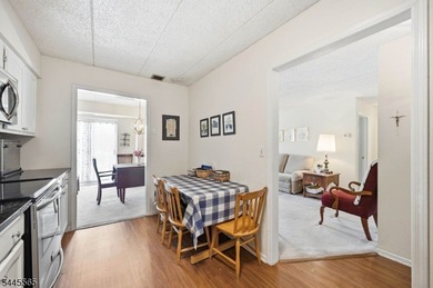 This bright, spacious, 3rd floor 2BR, 1.5 Bath condo in the - photo 8