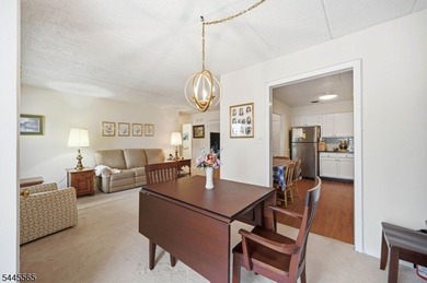 This bright, spacious, 3rd floor 2BR, 1.5 Bath condo in the - photo 10