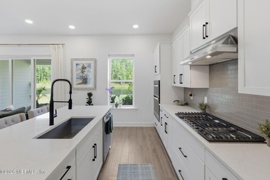 NEW LISTING, Executive-style luxury townhome in the Prestigious - photo 10
