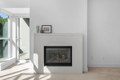 Located in the peaceful Iona neighbourhood Stirling House is a - photo 4