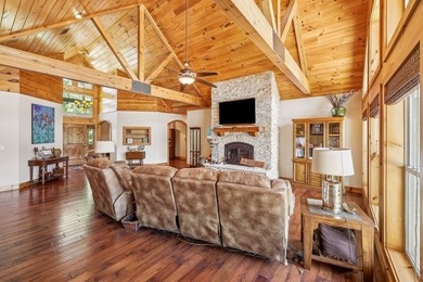 Experience luxury living in this stunning 3 bedroom, 3 full & 2 - photo 14