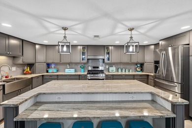 Located on beautiful Cinco Bayou, with 6128 total sqft, 228 - photo 15