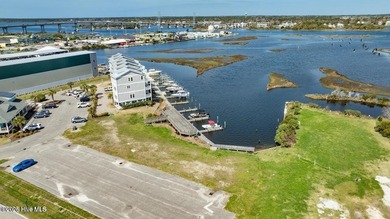 Live the Dream Waterfront Lifestyle in Blue Water. 5 bedrooms, 4