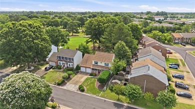 Spacious 4 Br, 2 1/2 bath colonial style single family home at - photo 3