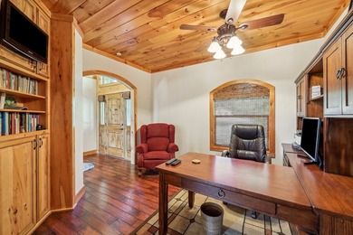 Experience luxury living in this stunning 3 bedroom, 3 full & 2 - photo 35