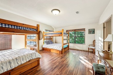 Experience luxury living in this stunning 3 bedroom, 3 full & 2 - photo 45