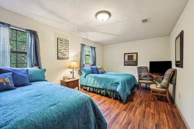 Experience luxury living in this stunning 3 bedroom, 3 full & 2 - photo 47